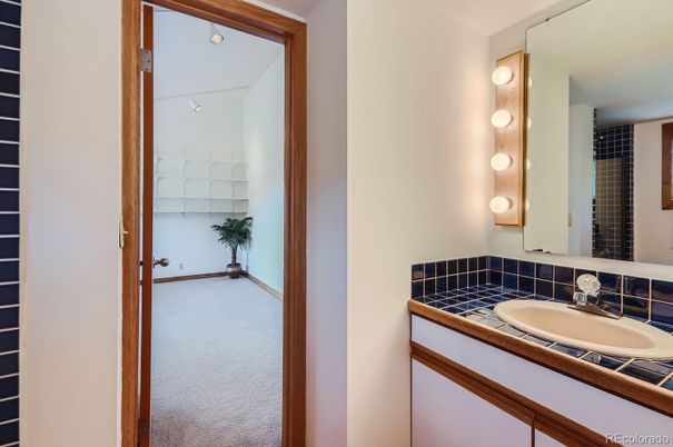 Bathroom, Interior, Tile Countertops