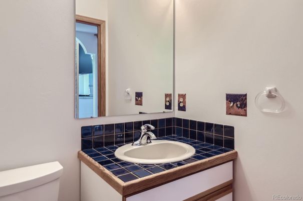 Bathroom, Interior, Tile Countertops