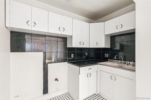 Interior, Kitchen, Tile Countertops