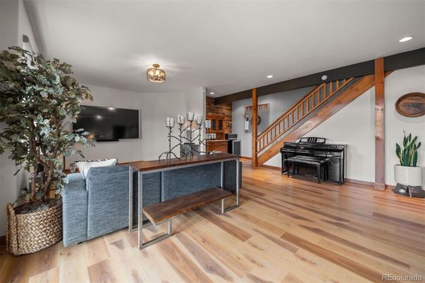 Interior, Piano, Recessed Lighting, Wood Texture Flooring