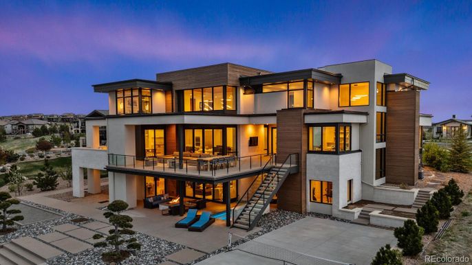Backyard, Exterior, Facade, Modern