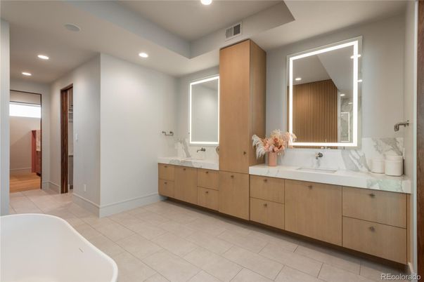 Bathroom, Dual Sink Vanities, Free Standing Baths, Interior, Recessed Lighting