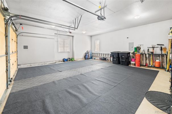 Garage, Interior