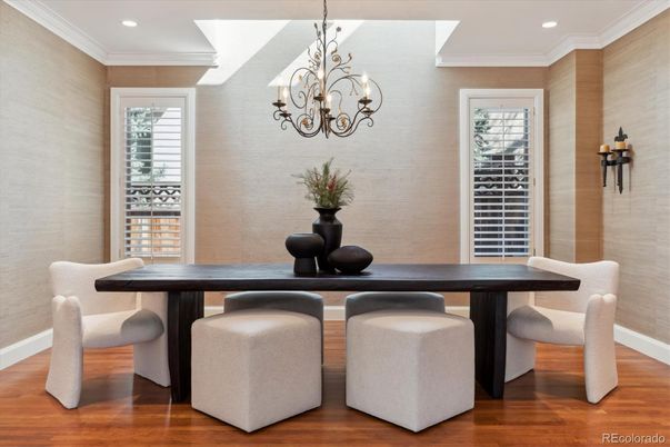 Chandelier, Dining room, Interior, Recessed Lighting, Wood Texture Flooring