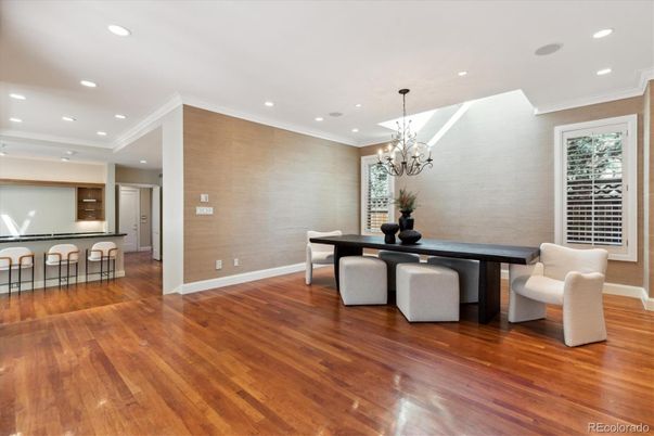 Chandelier, Dining room, Interior, Recessed Lighting, Wood Texture Flooring