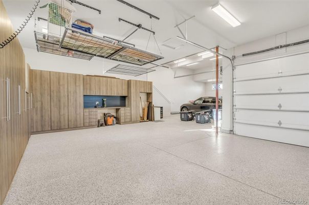 Garage, Interior