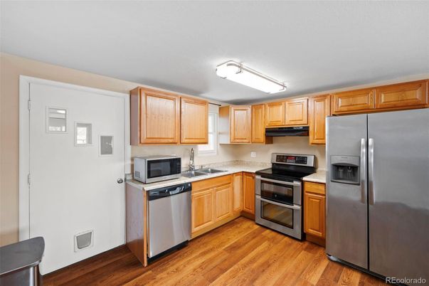 Interior, Kitchen, Stainless Steel Appliances, Wood Texture Flooring