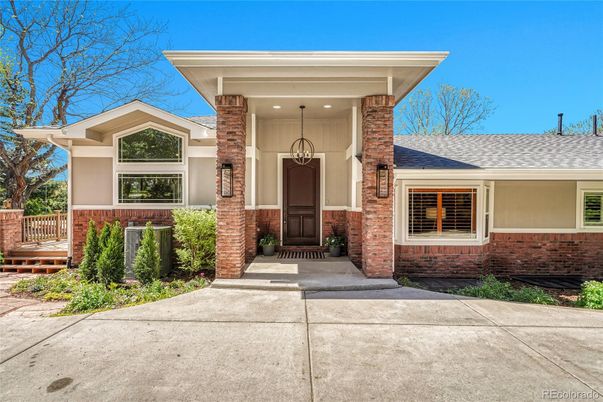 Exterior, Facade, Brick Facade, American Foursquare