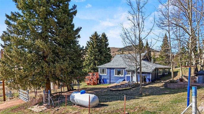 Backyard, Exterior, Playground