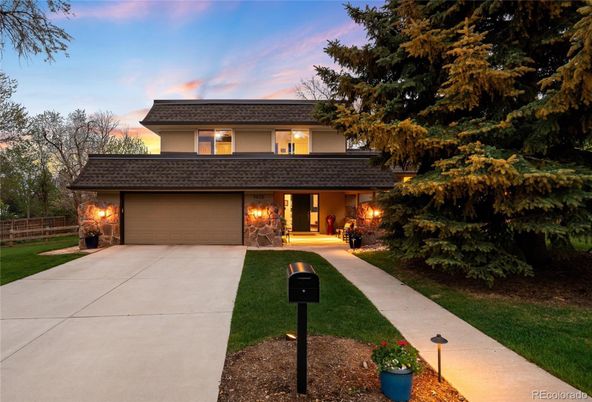 Attached, Exterior, Facade, Brick Facade, Modern