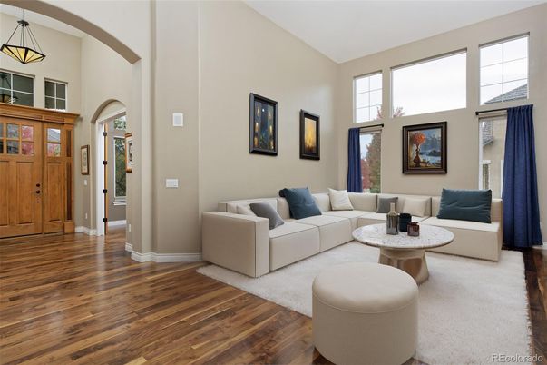Interior, Living room, Pendant Lights, Wood Texture Flooring