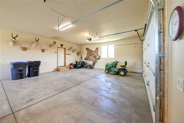 Garage, Interior