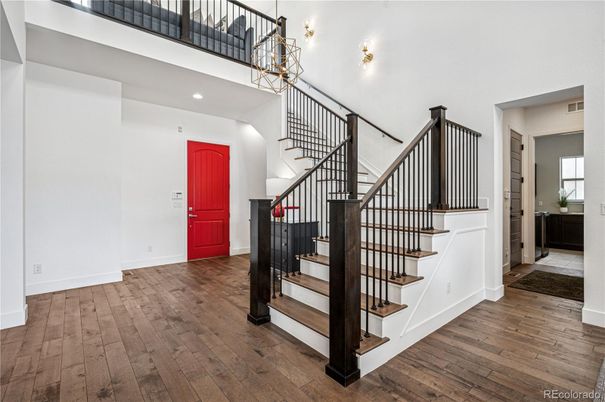Interior, Recessed Lighting, Wood Texture Flooring