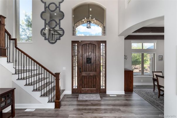 Interior, Pendant Lights, Wood Texture Flooring