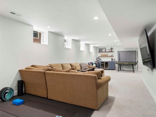Game Room, Interior, Living room, Recessed Lighting