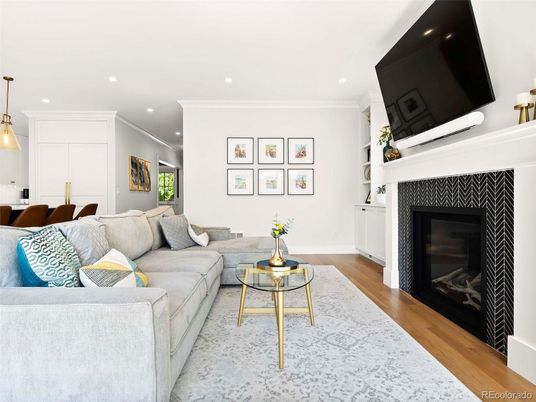 Fireplace, Interior, Living room, Pendant Lights, Recessed Lighting, Wood Texture Flooring