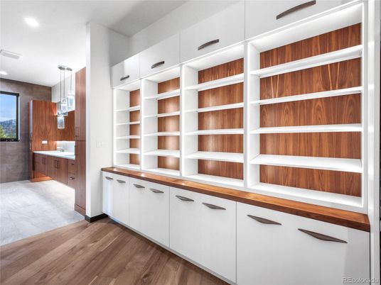 Interior, Pendant Lights, Recessed Lighting, Wood Texture Flooring