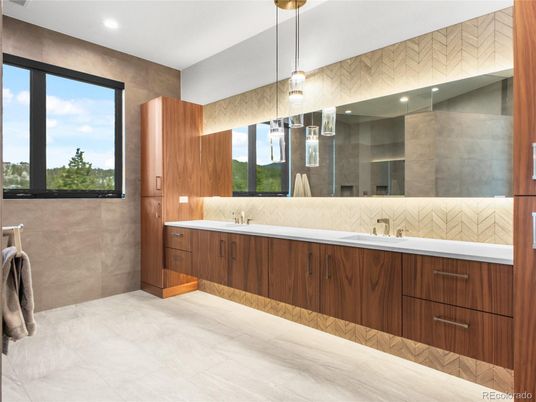 Bathroom, Interior, Pendant Lights, Recessed Lighting