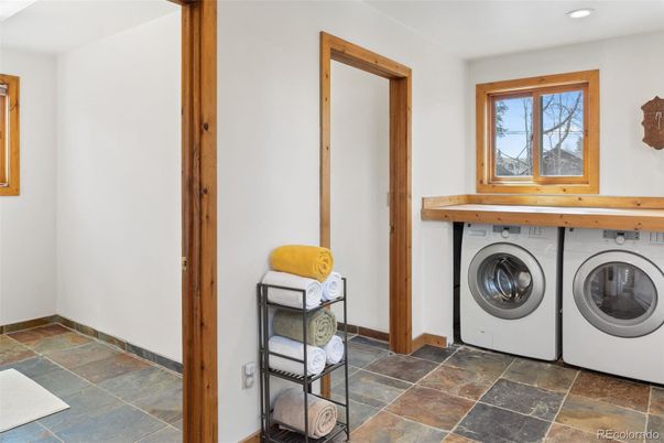 Interior, Recessed Lighting, Washer