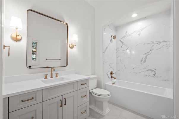 Bathroom, Interior, Marble Walls, Recessed Lighting