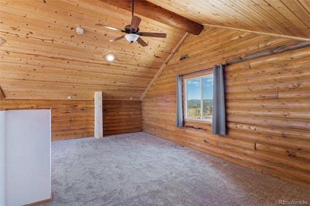 Empty room, Interior, Wooden Beams, Wooden Ceilings, Wooden Walls