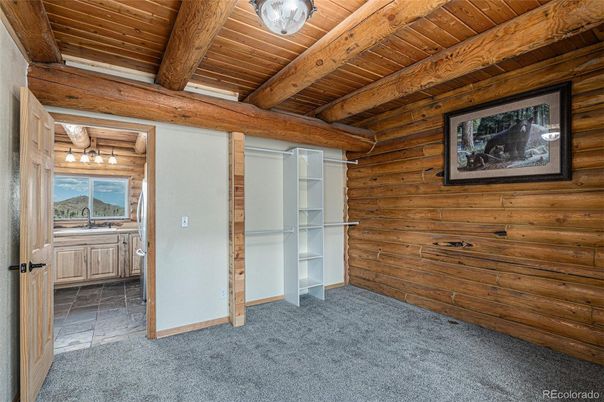 Empty room, Interior, Wooden Beams, Wooden Ceilings, Wooden Walls