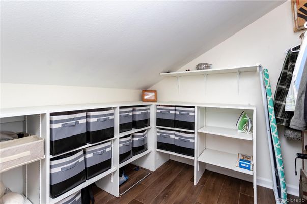 Interior, Walk-in Closets, Wood Texture Flooring