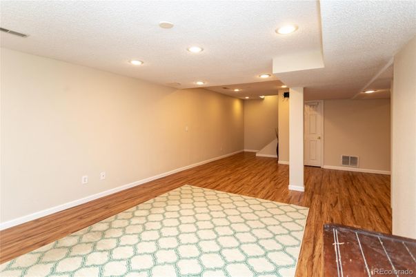 Empty room, Interior, Recessed Lighting, Wood Texture Flooring
