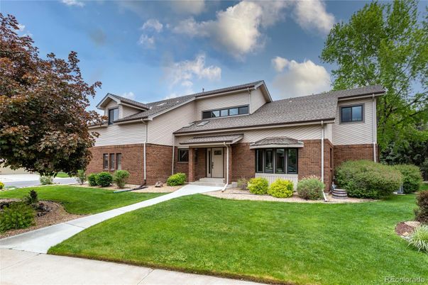 Exterior, Facade, Brick Facade, Split Level