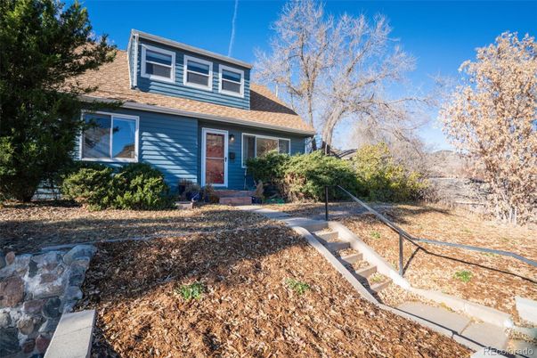Exterior, Facade, Cape Cod