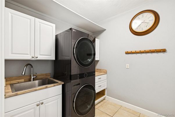 Interior, Washer
