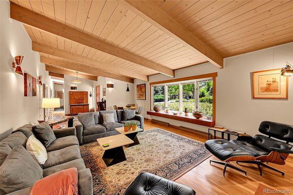 Interior, Living room, Pendant Lights, Wooden Beams, Wooden Ceilings, Wood Texture Flooring
