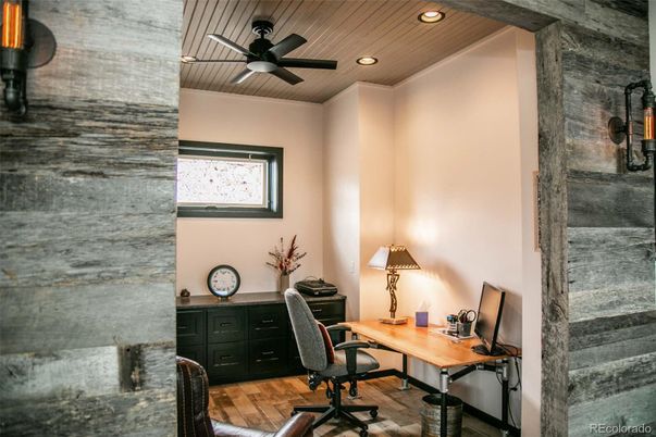 Home Office, Interior, Recessed Lighting, Wooden Ceilings, Wood Texture Flooring