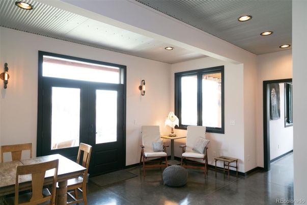 Dining room, Interior, Recessed Lighting