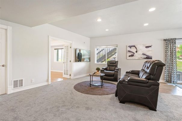 Interior, Living room, Recessed Lighting, Wood Texture Flooring