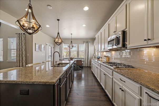 Chandelier, Dining room, Interior, Kitchen, Pendant Lights, Recessed Lighting, Wood Texture Flooring