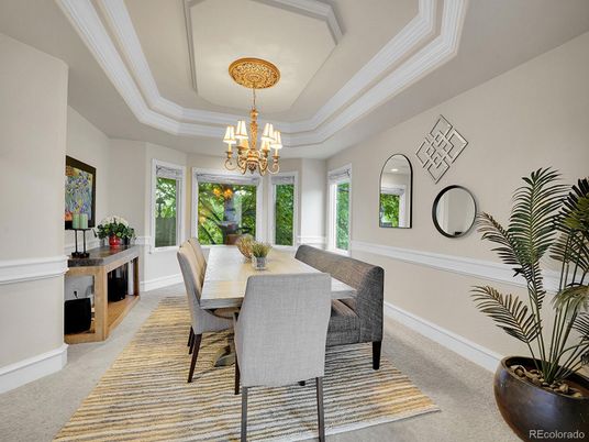 Chandelier, Dining room, Interior