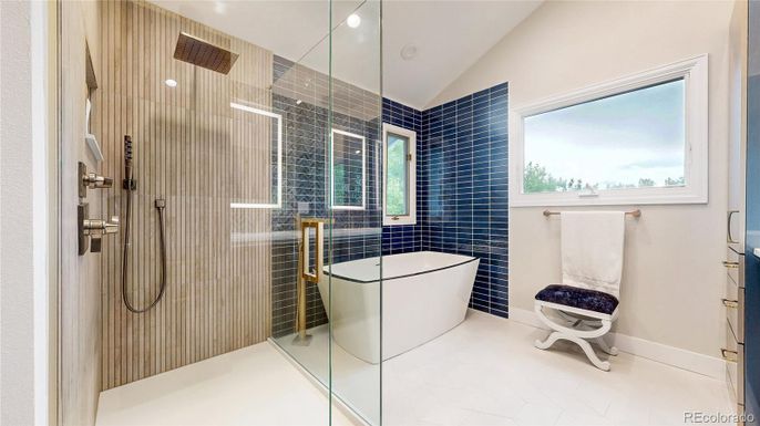 Bathroom, Free Standing Baths, Glass Shower, Interior, Recessed Lighting