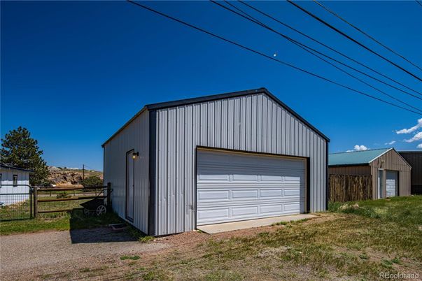 Detached Garage, Exterior