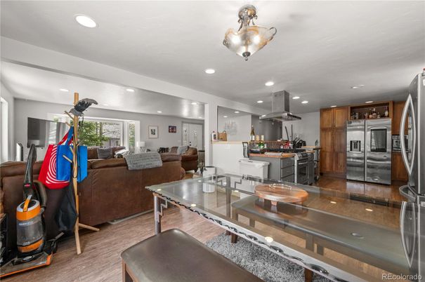 Fitness Equipment, Interior, Kitchen, Living room, Recessed Lighting, Stainless Steel Appliances
