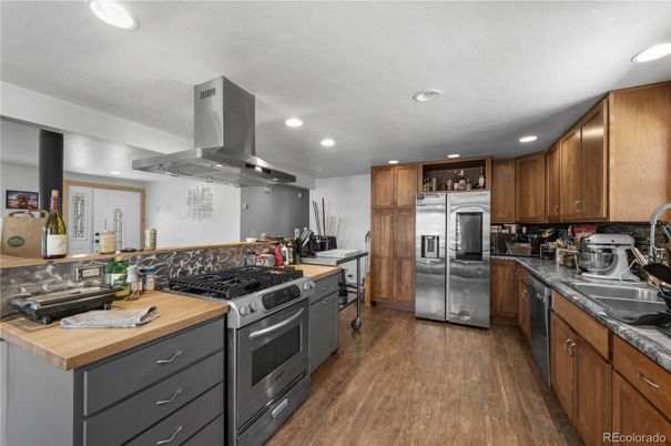 Interior, Kitchen, Recessed Lighting, Wood Texture Flooring