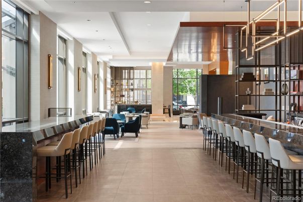 Interior, Living room, Pendant Lights, Recessed Lighting