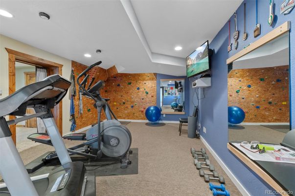 Fitness Equipment, Interior, Recessed Lighting, Stone Walls