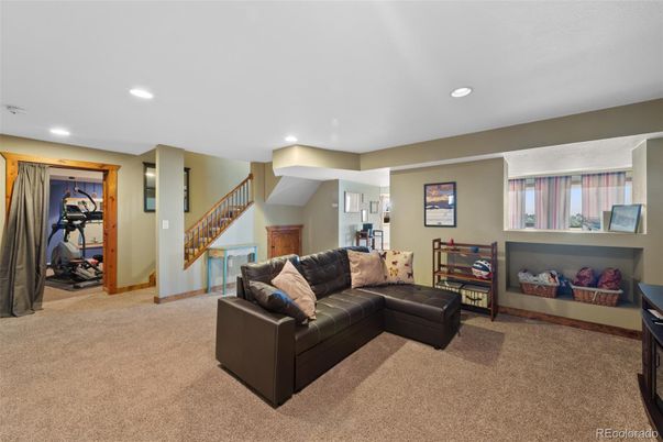 Fitness Equipment, Interior, Living room, Recessed Lighting