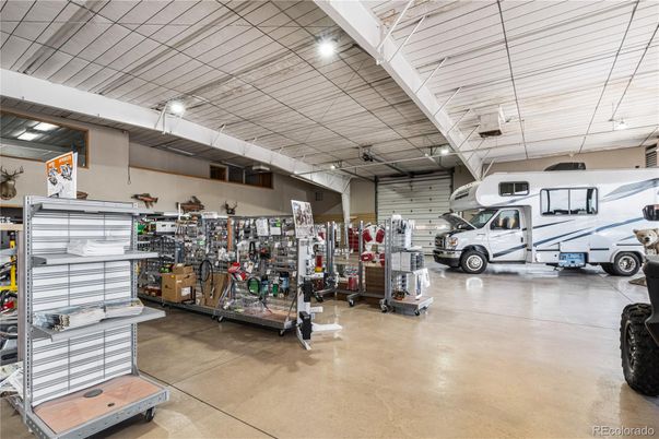 Garage, Interior