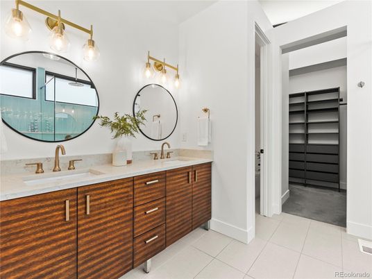 Bathroom, Dual Sink Vanities, Interior