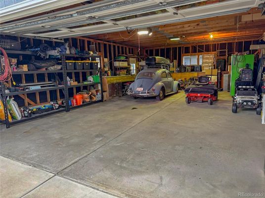 Garage, Interior