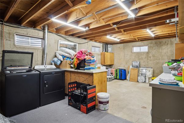 Interior, Washer, Wooden Beams, Wooden Ceilings