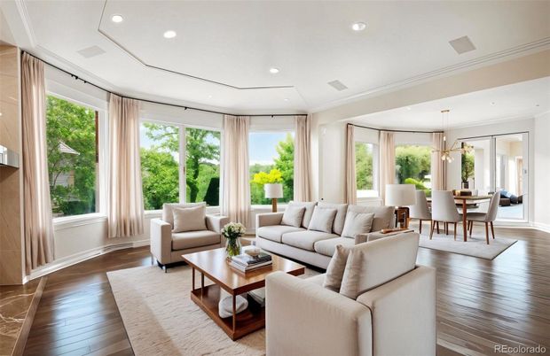 Dining room, Interior, Living room, Pendant Lights, Recessed Lighting, Wood Texture Flooring