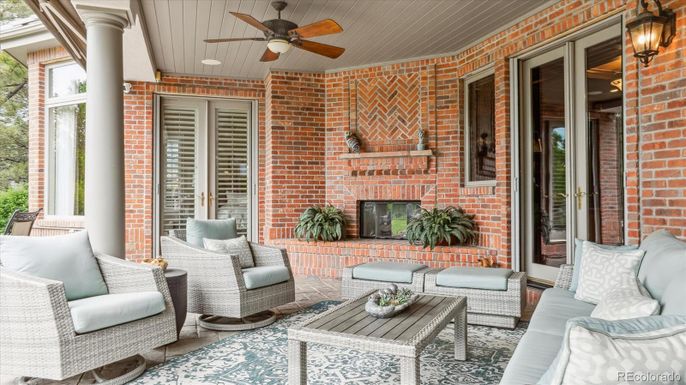 Exterior, Fireplace